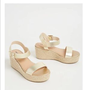 GOLD FAUX LEATHER ESPADRILLE PLATFORM WEDGE (WW)